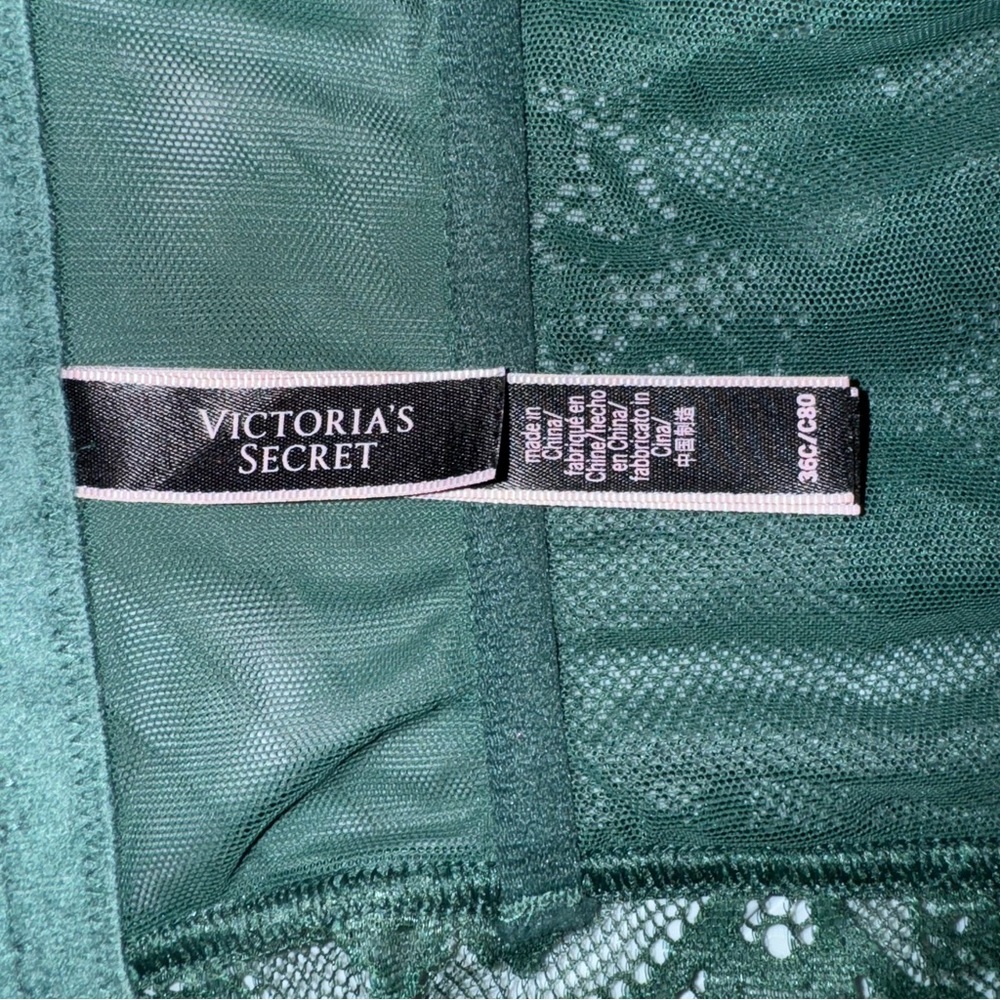 2 Vs Corsets - Picture 14 of 14